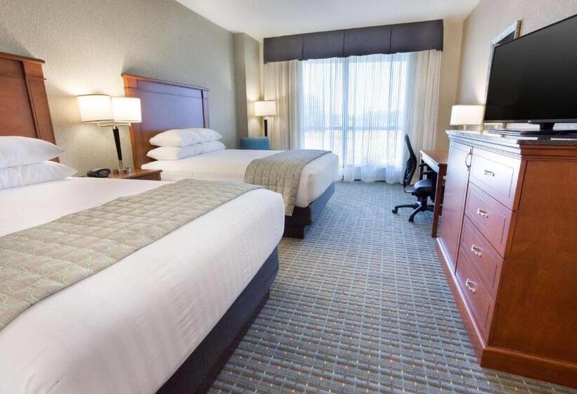 غرفة ديلوكس لذوى الاحتياجات الخاصة, Drury Inn & Suites Burlington