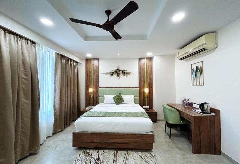 غرفة سوبيريور مطلة على الجبل, Grand Visava Lonavala