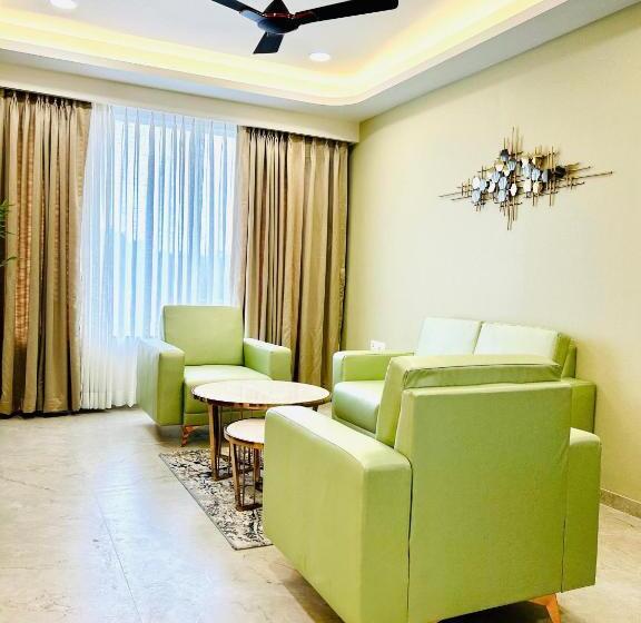 جناح, Grand Visava Lonavala