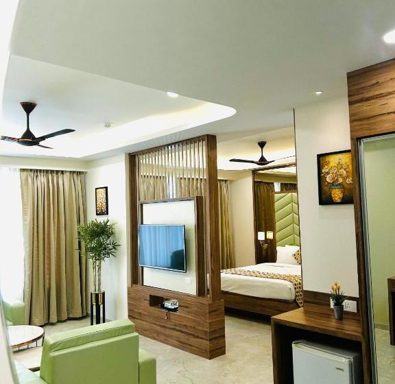 جناح, Grand Visava Lonavala