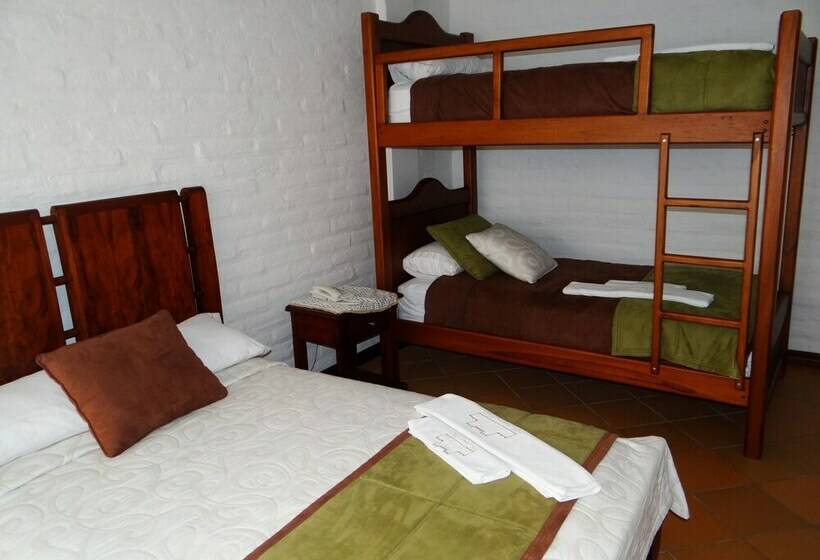 Четырехместный Номер Стандарт, Hostería Imperio Real