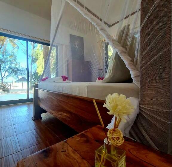 اتاق استاندارد با چشم‌انداز دریا, Kinazi Upepo Beach Eco Lodge