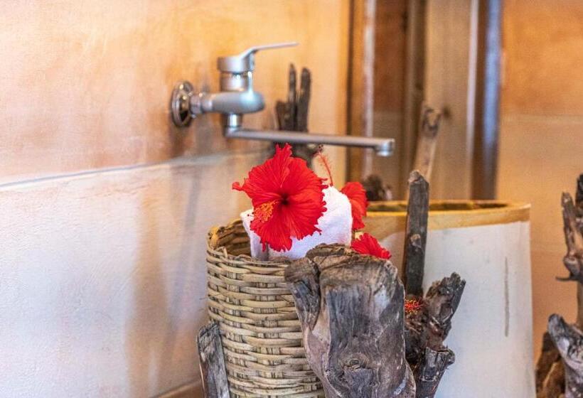 디럭스 룸 바다 전망, Kinazi Upepo Beach Eco Lodge