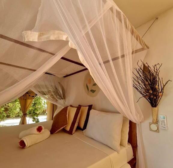 디럭스 룸 바다 전망, Kinazi Upepo Beach Eco Lodge