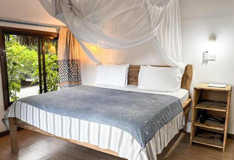 اتاق استاندارد با چشم‌انداز دریا, Kinazi Upepo Beach Eco Lodge