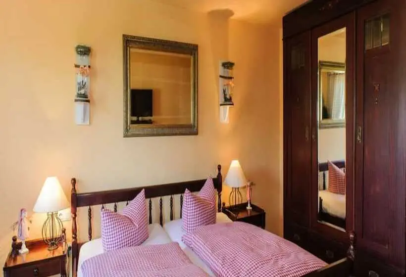 Standard Room, Merkurwald   Restaurant Wolpertinger
