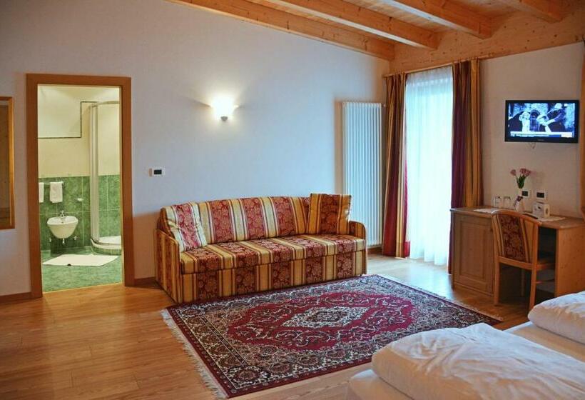 غرفة قياسية, Resa Blancia