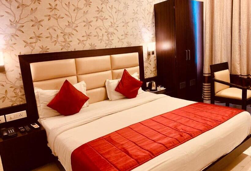 Quarto Deluxe, The Onix