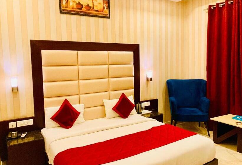 Номер Superior, The Onix