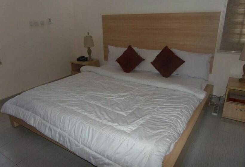 Standard Room, Vine Apartments & Resort