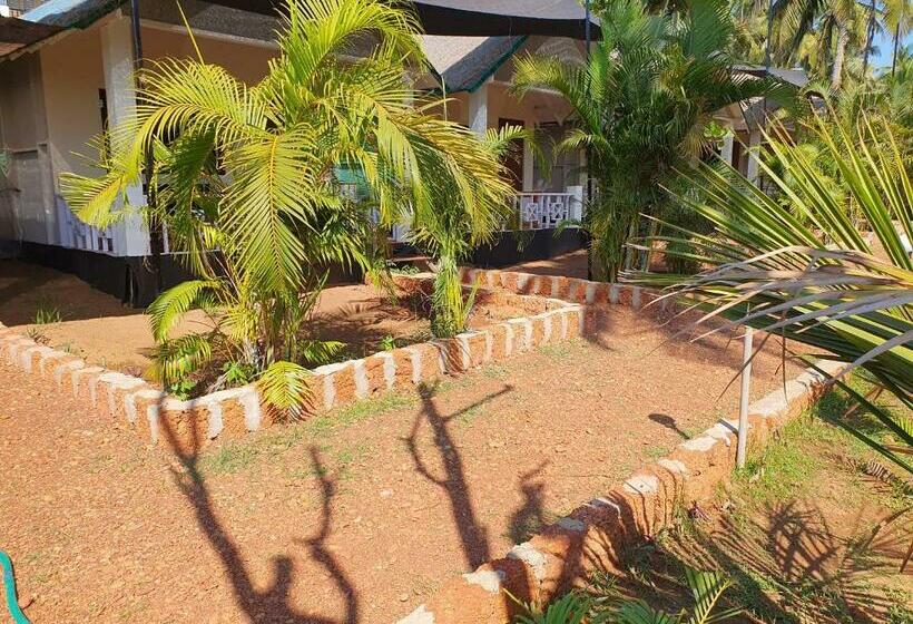 Deluxe Room with Balcony, Saxony Beach Huts