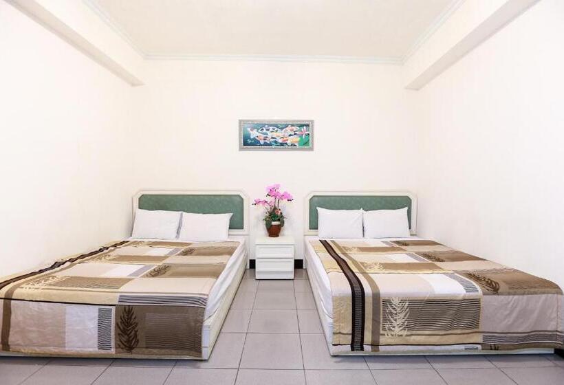 اتاق استاندارد چهار تخته, H& 九份 緣憶 L 近老街