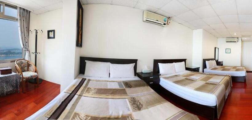 اتاق خانوادگی با چشمانداز دریا, H& 九份 緣憶 L 近老街