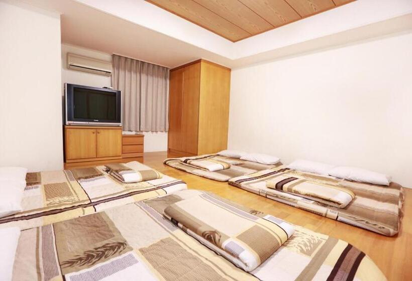 اتاق خانوادگی با سرویس بهداشتی مشترک, H& 九份 緣憶 L 近老街