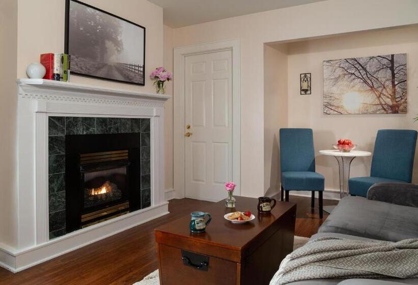 キングサイズベッドのスイートルーム, Brierley Hill Bed & Breakfast