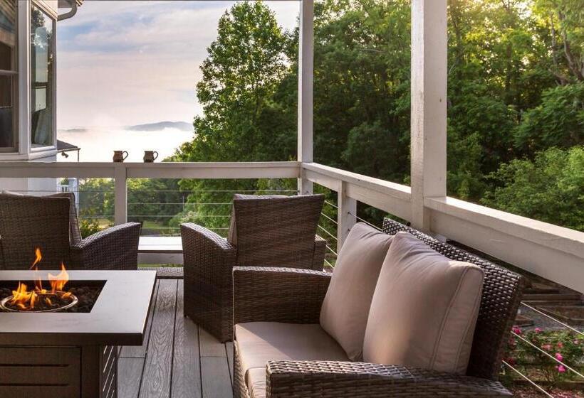 バルコニー付スイート, Brierley Hill Bed & Breakfast