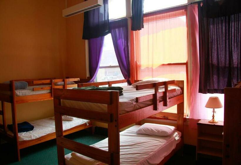 Кровать в Общей Комнате, Hostel Buffalo Niagara