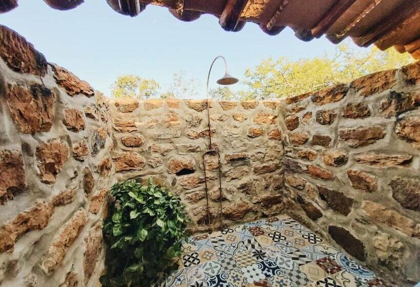 스탠다드 룸 킹사이즈 침대, Hacienda Macedonia