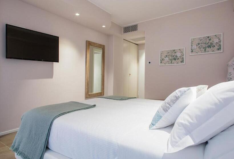 غرفة قياسية رباعية, Mane Boutique