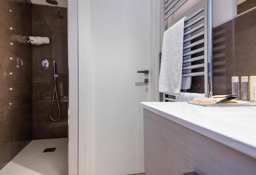 اتاق استاندارد, Mane Boutique