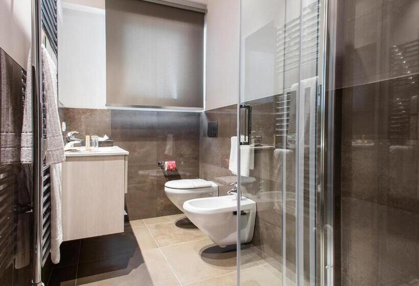 غرفة قياسية, Mane Boutique