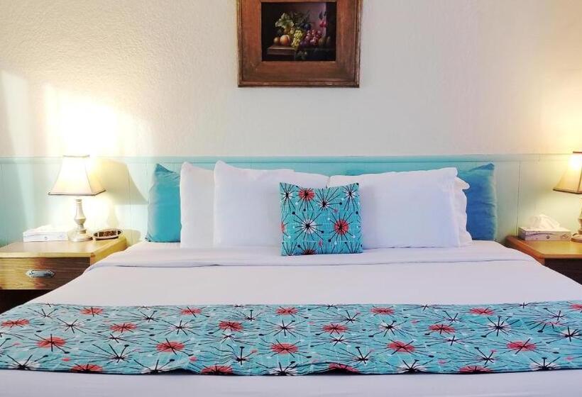 اتاق استاندارد با تخت بزرگ, Rocket Inn