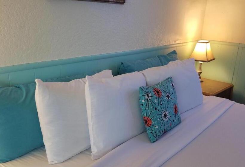 اتاق استاندارد با تخت بزرگ, Rocket Inn