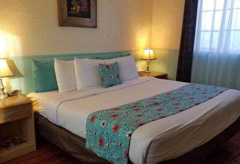 اتاق استاندارد با تخت بزرگ, Rocket Inn