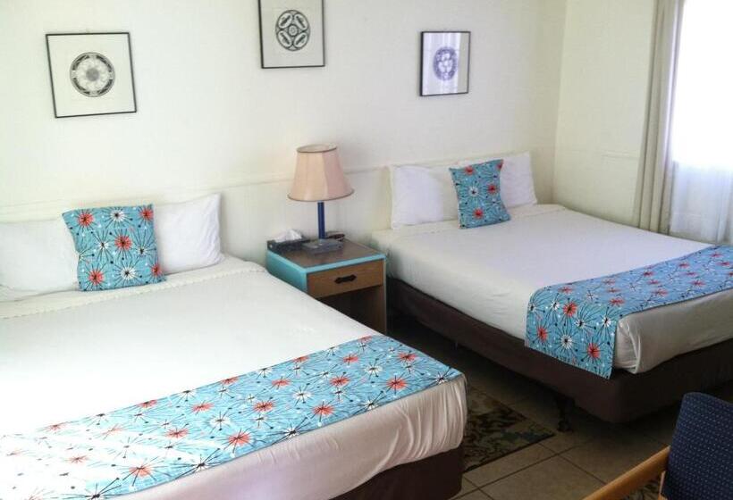 اتاق استاندارد, Rocket Inn