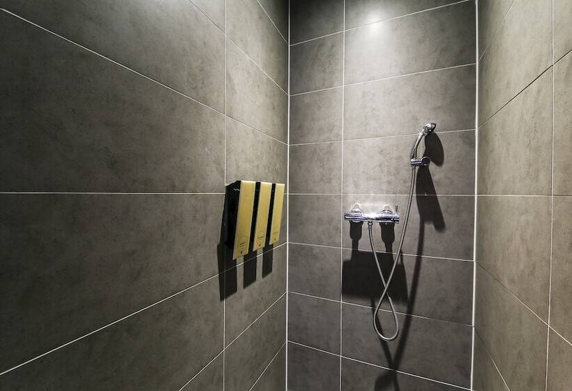 듀플렉스 스위트, Arrietty Motel