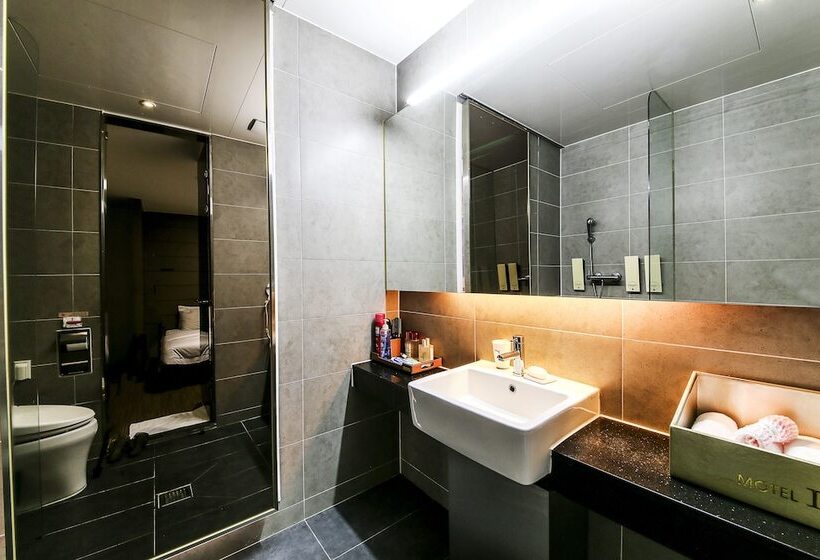 스탠다드 룸, Arrietty Motel