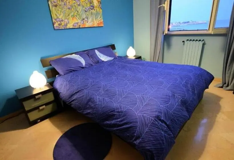 オーシャンビュースタンダードルーム, B&b La Baia Sul Mare