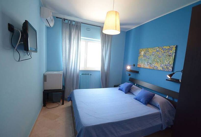 オーシャンビュースタンダードルーム, B&b La Baia Sul Mare