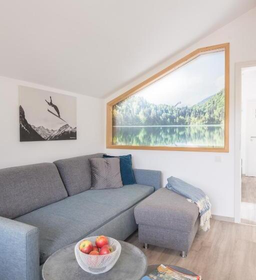 Номер Deluxe, Bichl 761