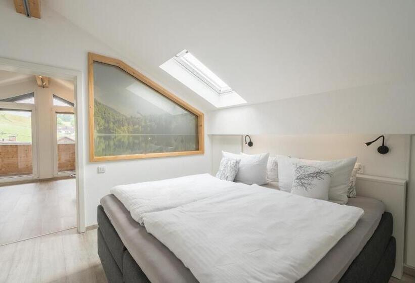 Номер Deluxe, Bichl 761