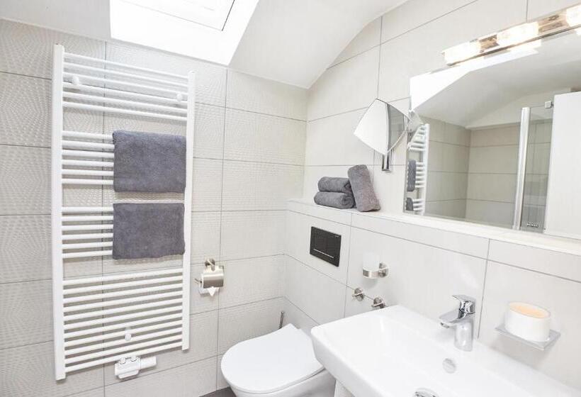 Номер Deluxe, Bichl 761