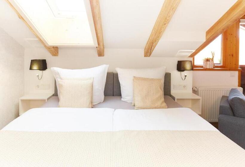 Номер Deluxe, Bichl 761