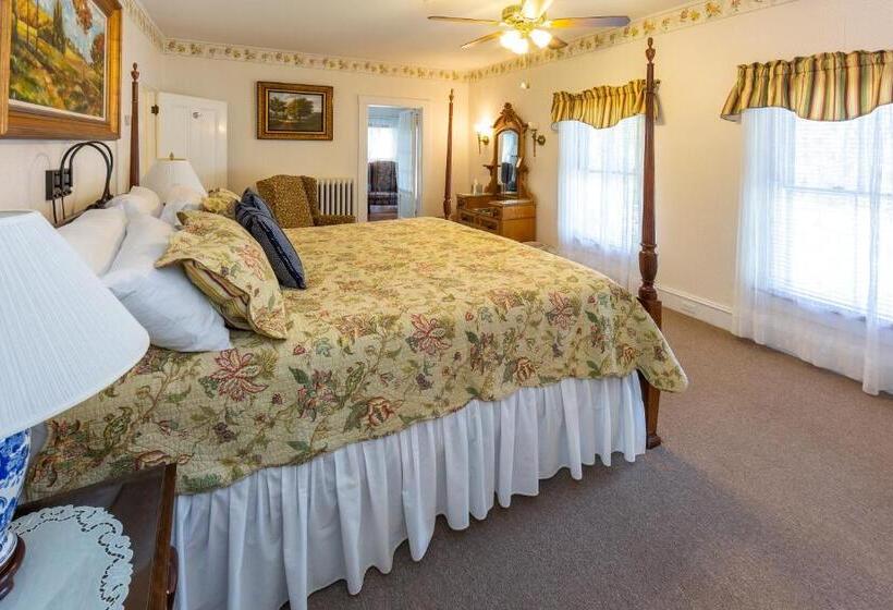 Deluxe Suite King-Size Franciággyal, The Elmhurst Inn