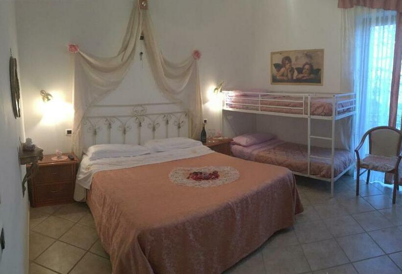 חדר סטנדרט לארבעה, Vecchio West