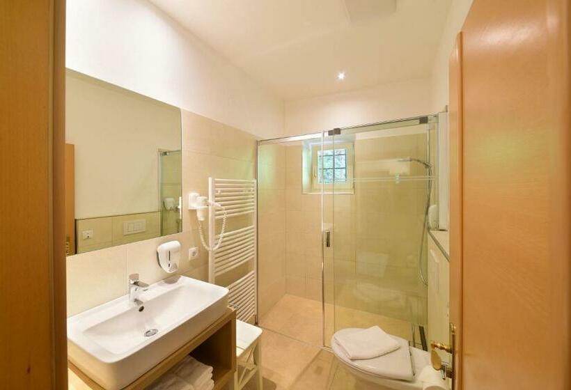 חדר סופריור עם מרפסת, Ansitz Gamp