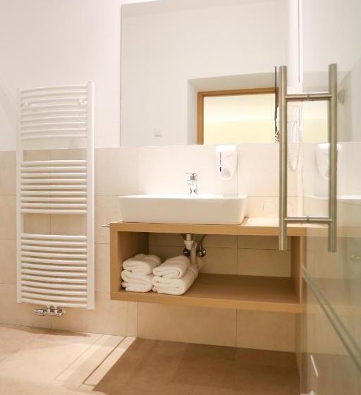 חדר סטנדרט, Ansitz Gamp