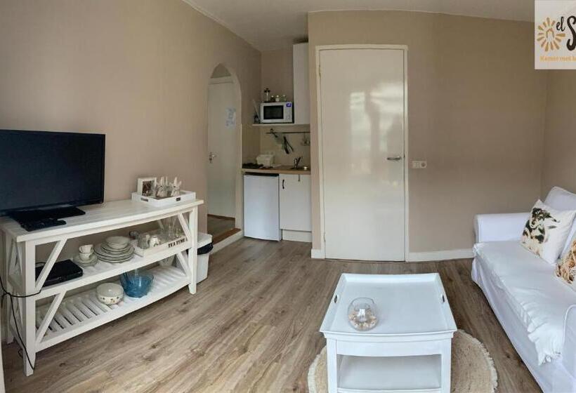 Comfort room with balcony, El Sol Zandvoort