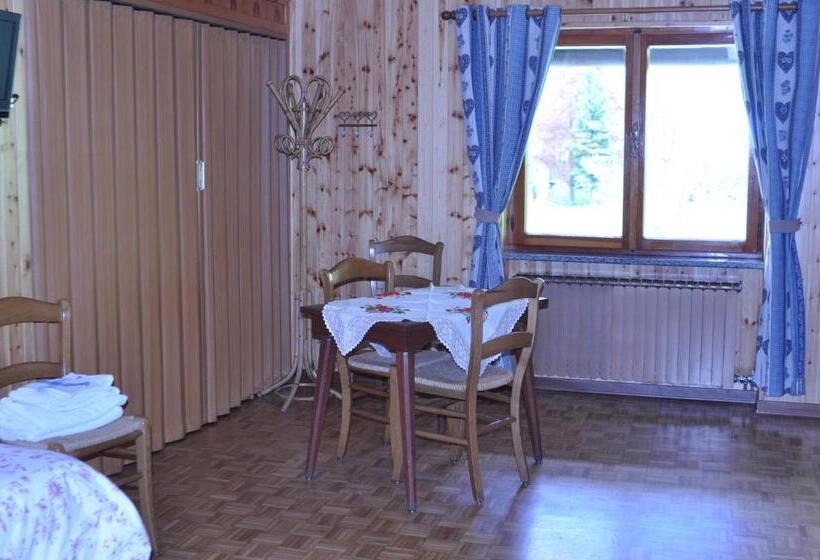 חדר קומפורט לשלושה, Flora Alpina