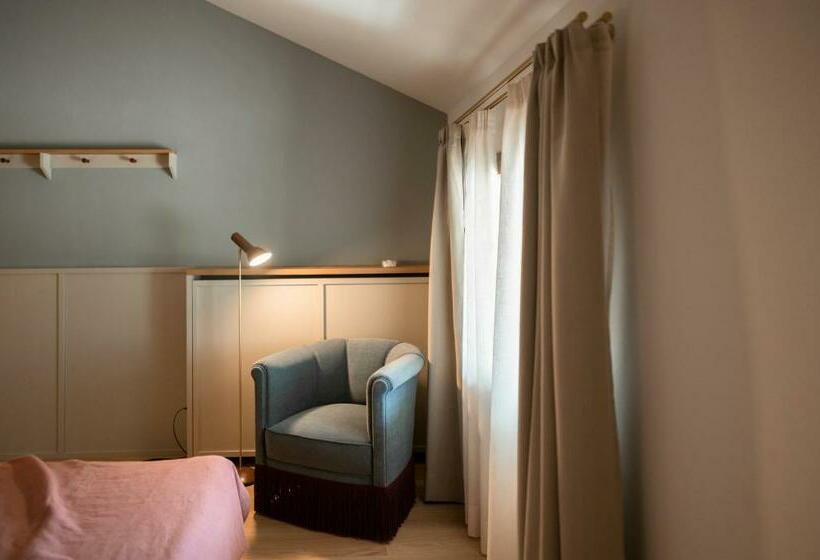 Tóra Néző Standard Szoba, Leuchtenburg Am See