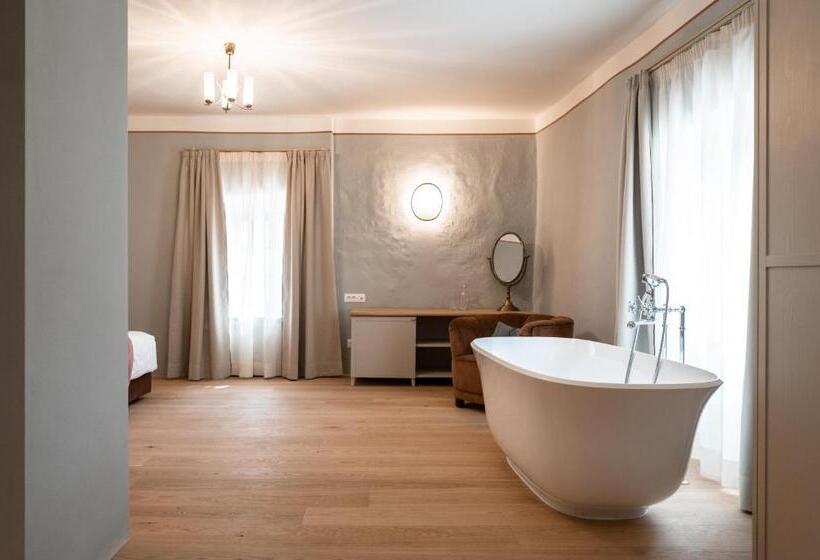Quarto Deluxe Vista Mar, Leuchtenburg Am See