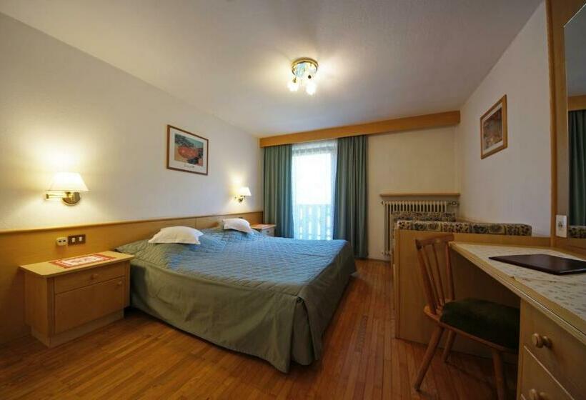 标准间, Pensione La Müda