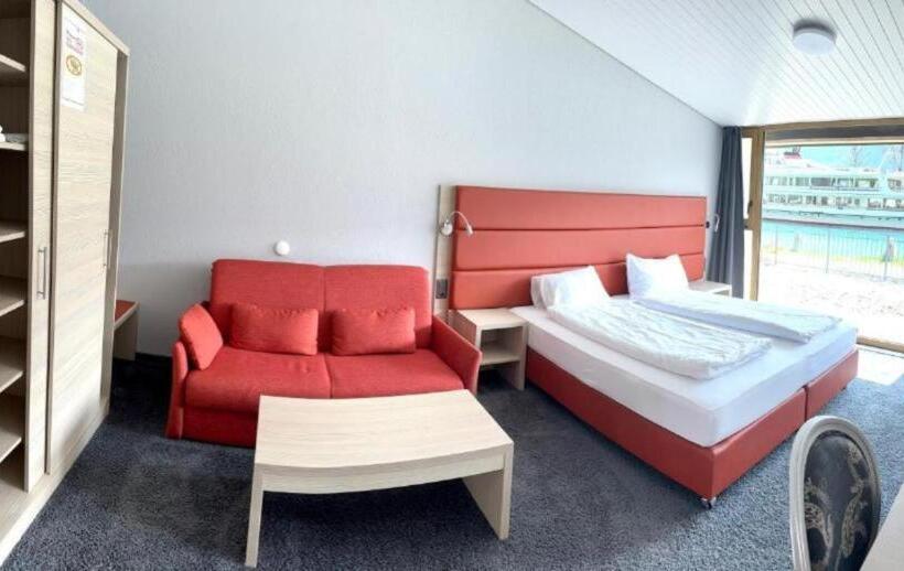 חדר סופריור נוף לנהר, The River Village