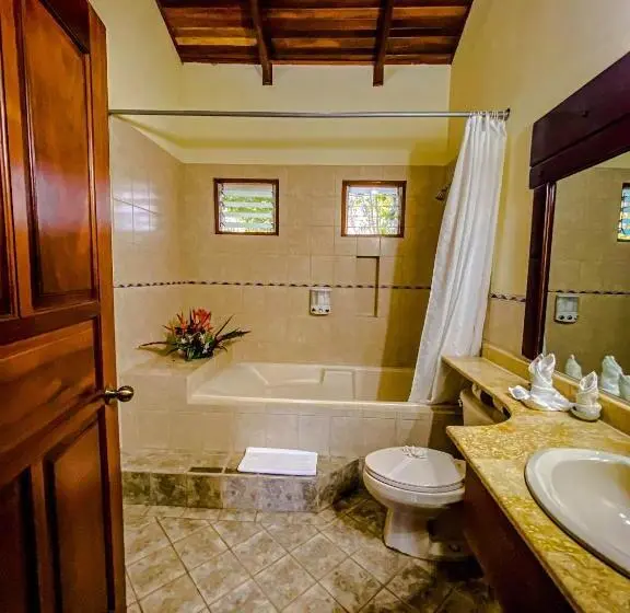 اتاق خانوادگی, Jaco Hotel Docelunas