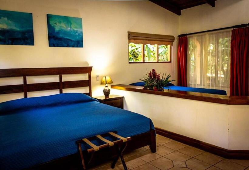 家庭间, Jaco Hotel Docelunas