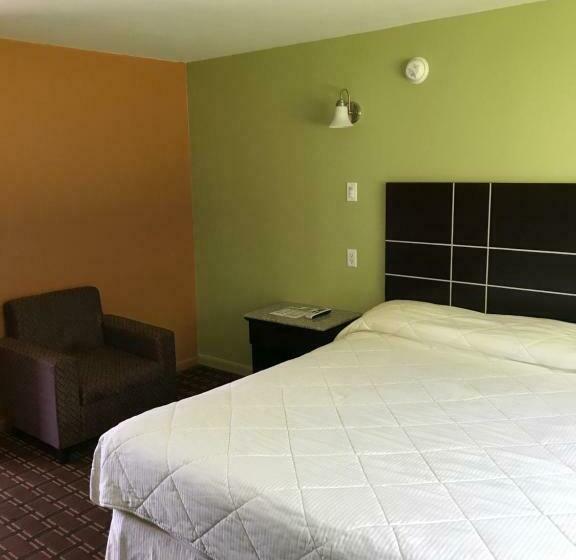 キングサイズベッドのスタンダードルーム, Budget Inn